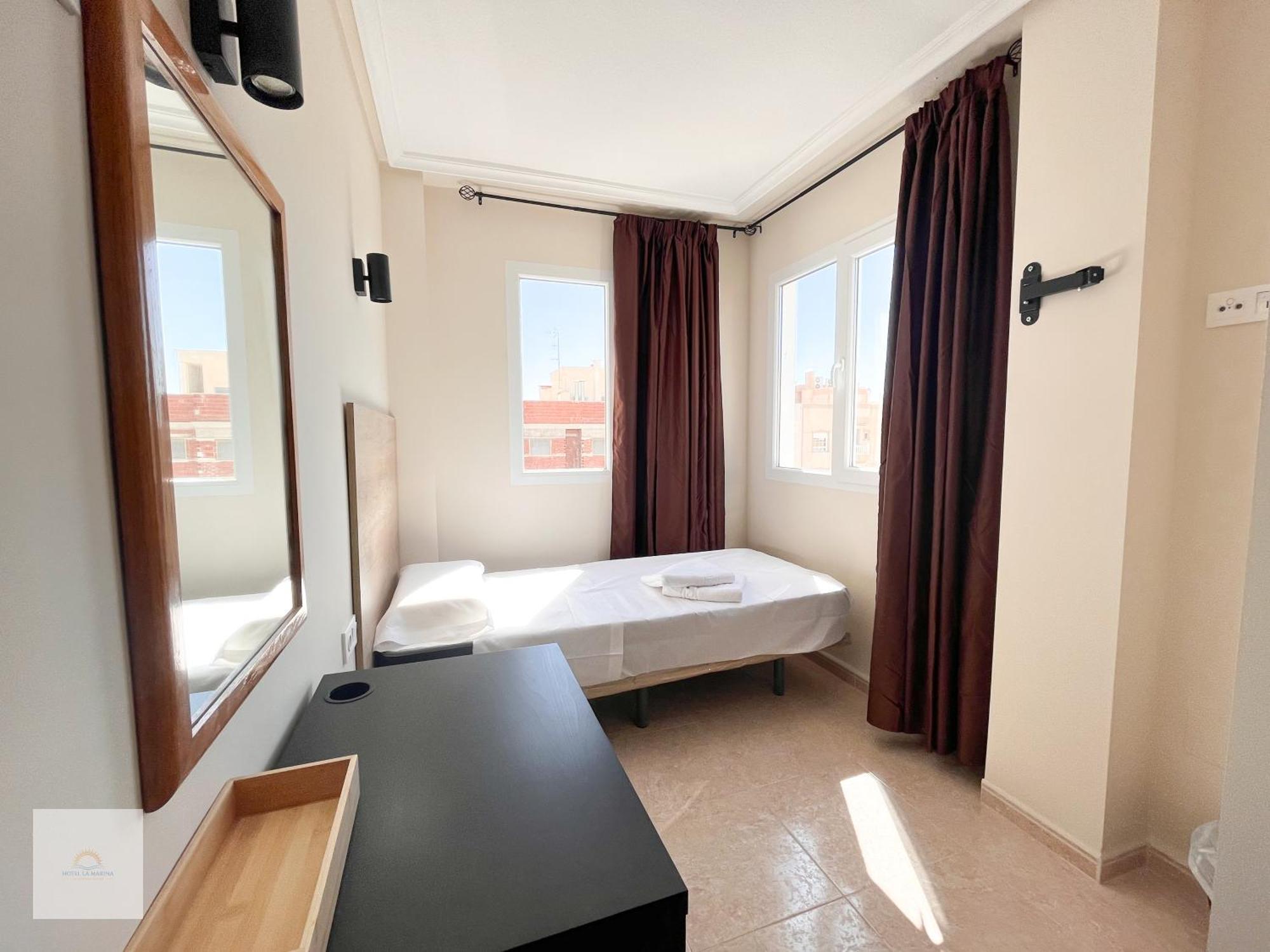 Hotel La Marina Elche La Mariña Extérieur photo